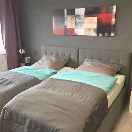 Modern Eingerichtetes Apartment Naehe Hauptbahnhof Брауншвайг Екстериор снимка